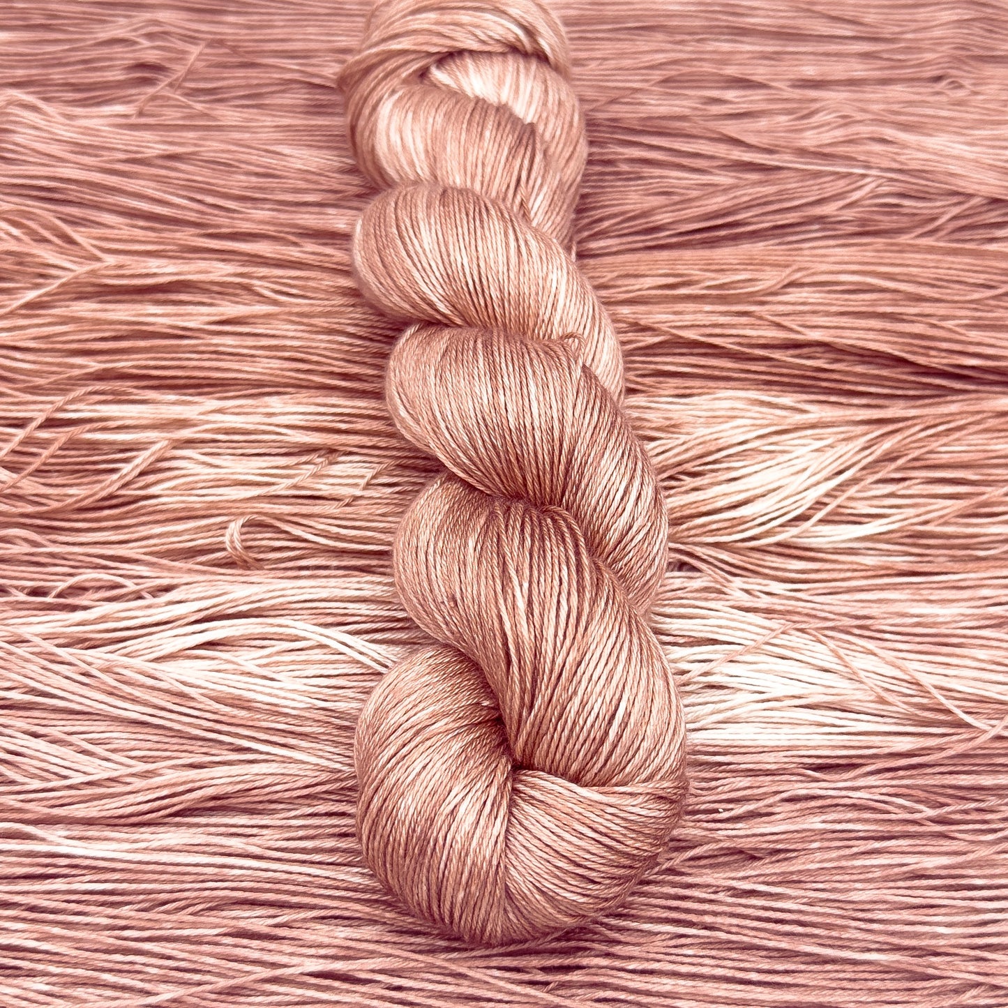 100% Mulberry Silke - Old Times - A Knitters World