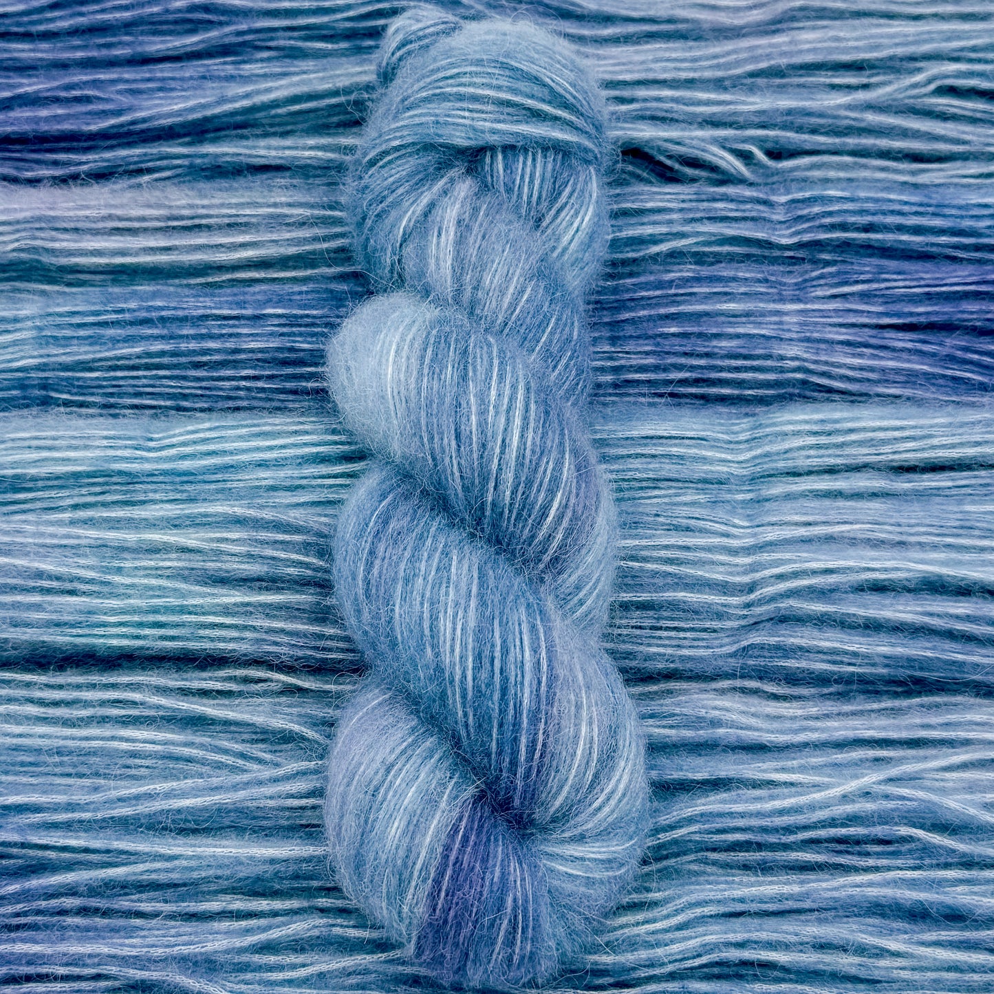 Fluffy Alpakka - American Jeans - A Knitters World