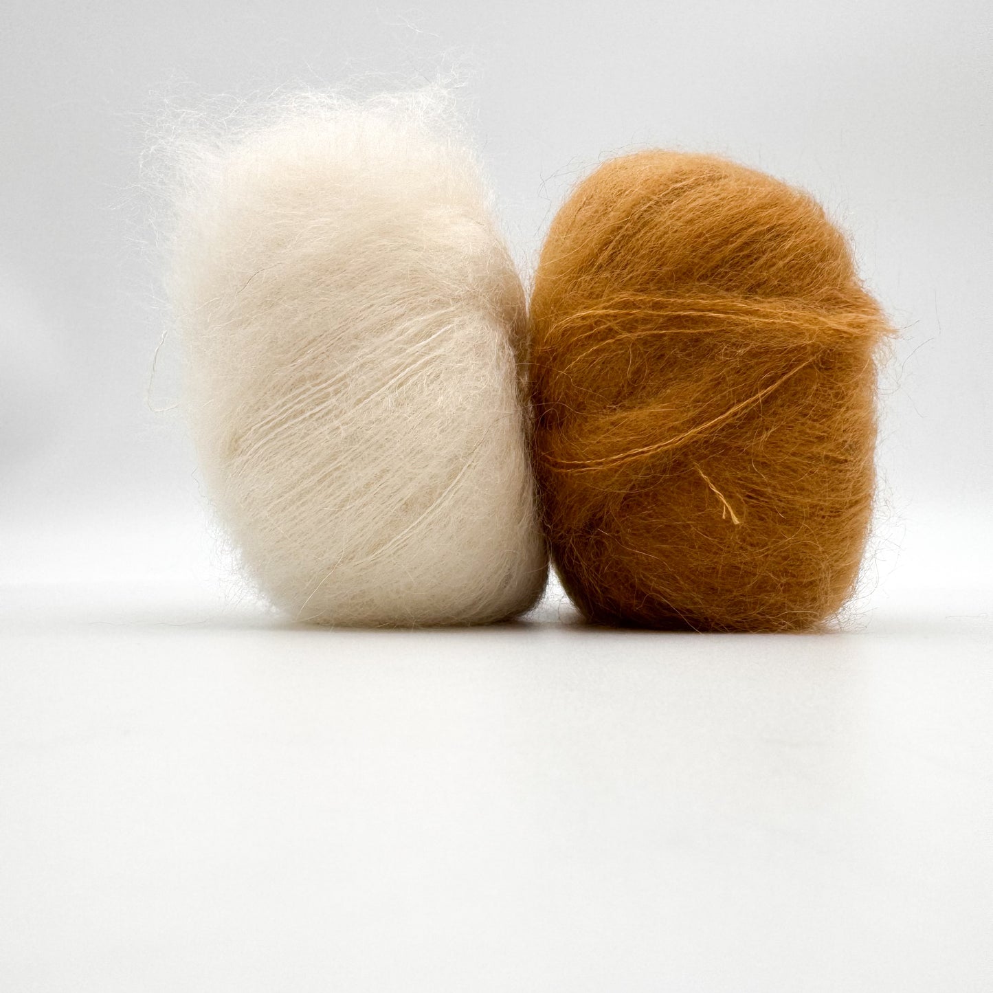 Mohair Sport garn i farven Dijon – Superkid Mohair og silke fra A Knitters World